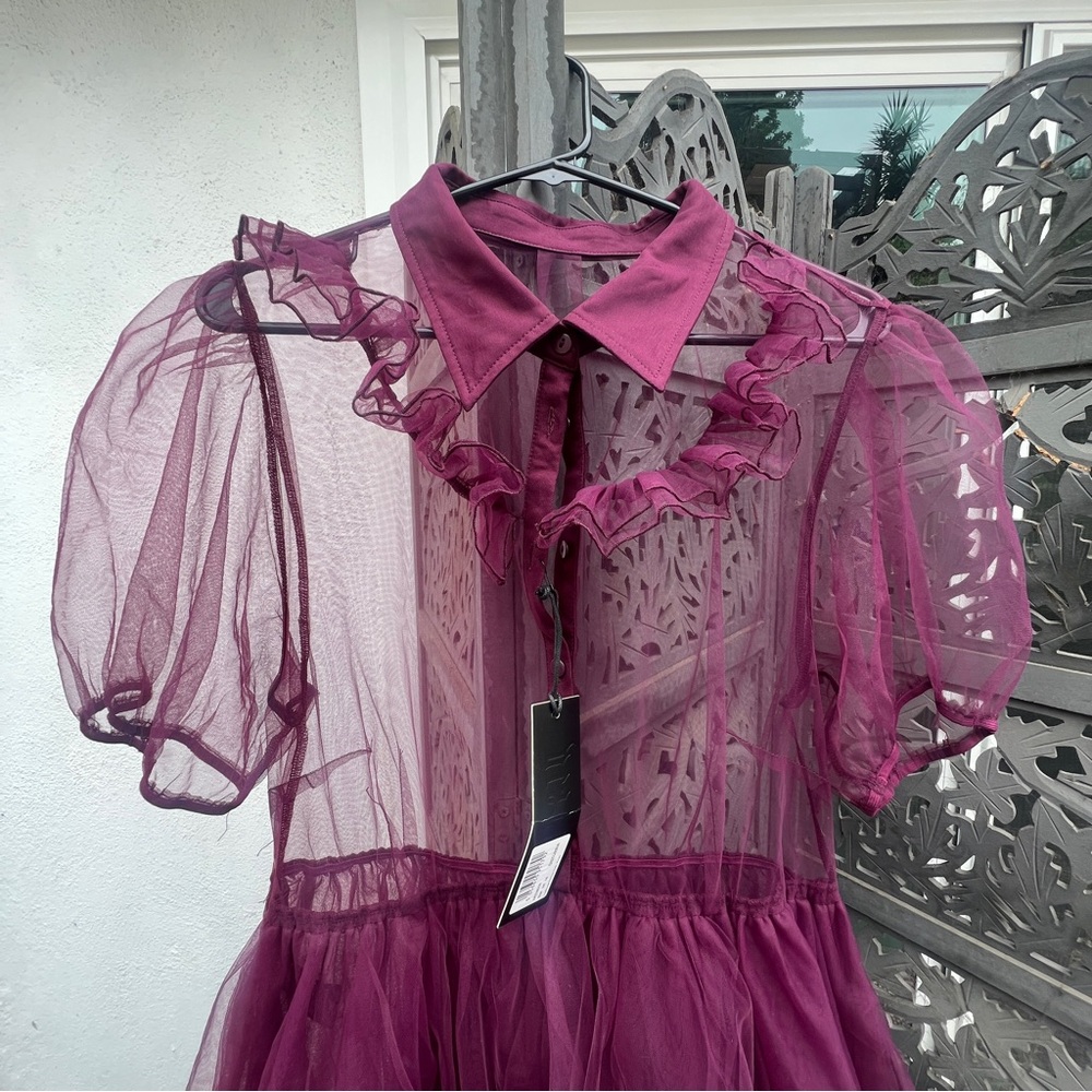 Headhunter Frill Yoke Gown
